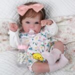 Bebê Reborn Boneca Silicone Menina Realista Olhos Azuis 48cm Com Acessórios
